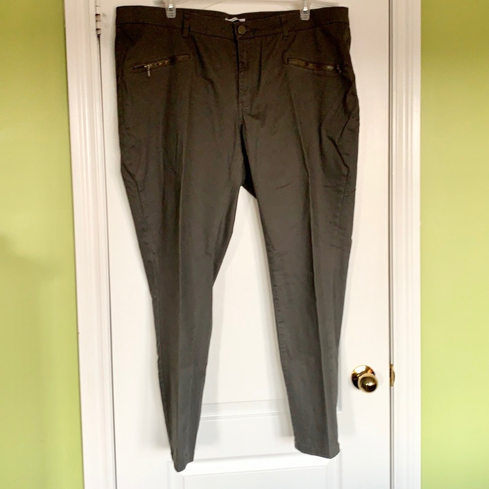 Love & Legend Skinny Pants - Grey